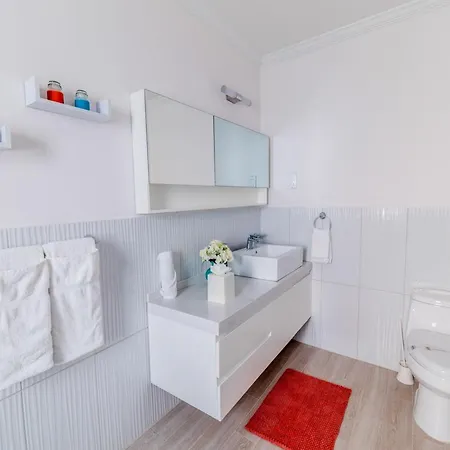 Property At Luxury And Vission About Relax Медулин